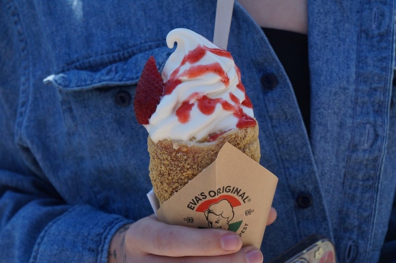 Eva's Chimney Cones — product content (strawberry)